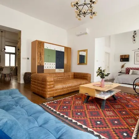 Premium By Hi5 - Ever Apartment