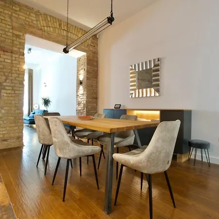 Premium By Hi5 - Ever Apartment *