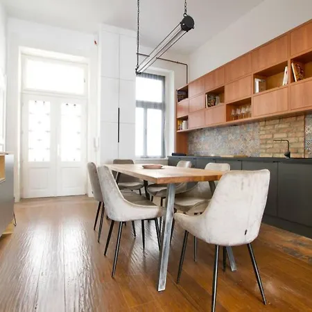 Premium By Hi5 - Ever Apartment Budapest